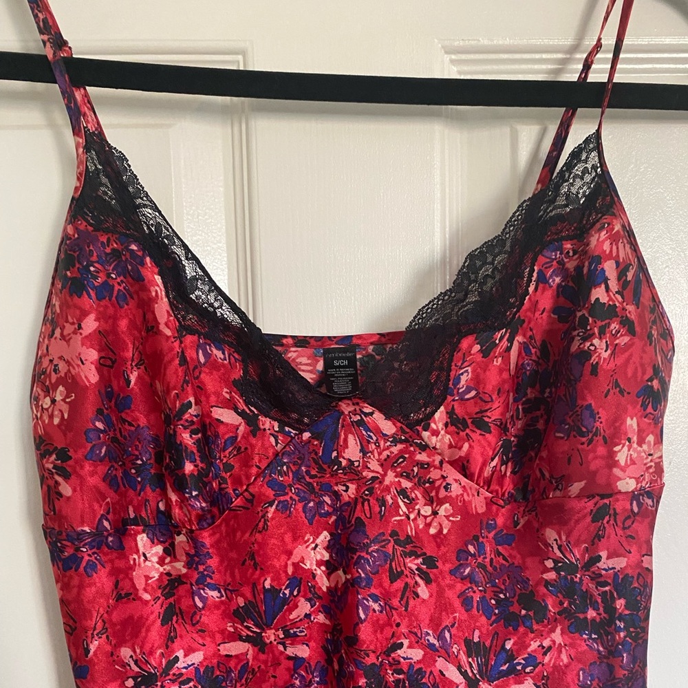Silk lace dress - Picture 2 of 5